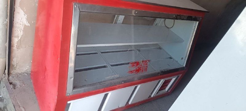 Hello, a brand new refrigerator for sale in good condition. The price is 11000. It arrived. Call 0731085072.