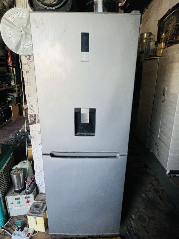 Home refrigerator, brand new, price 16,000