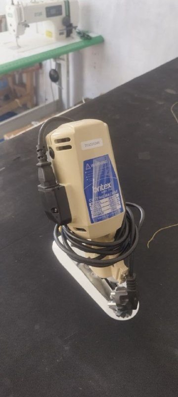 Newly purchased electric scissors