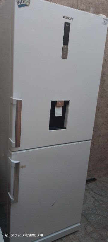 Sale of Everest refrigerator
