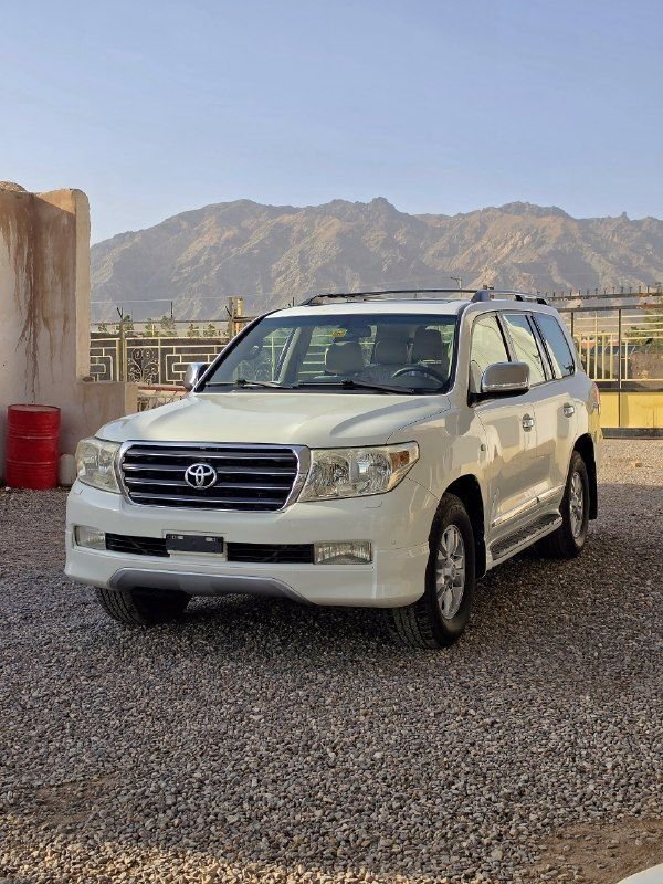 Selling a used Toyota Land Cruiser car