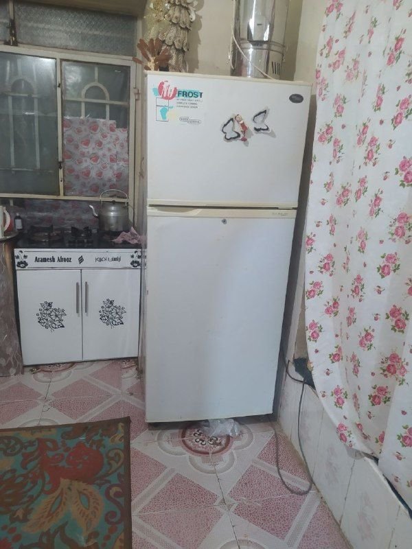 Hello, Japanese refrigerator, very clean and low consumption, price 10,000 Afghani