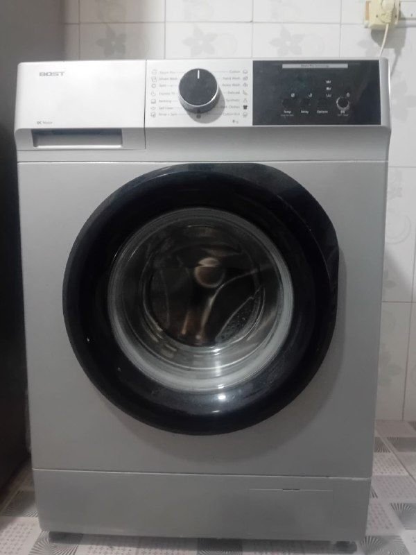 Samsung 8 kg washing machine, it has been 8 months since I bought it, it is for sale due to immigration, someone wanted it, just call 0790507371