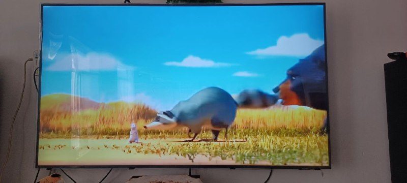 Hello, a stand for an original Samsung 55-inch smart LED TV, BUBU8000, 4K, full features, cartoons, screen protector, not to mention that the TV itself has both satellite and digital channels, price 20,000 thousand, a small discount is also given, 0729388609