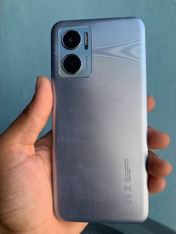 Hello, I am selling a Redmi Note 11E phone with 256GB of 8RAM