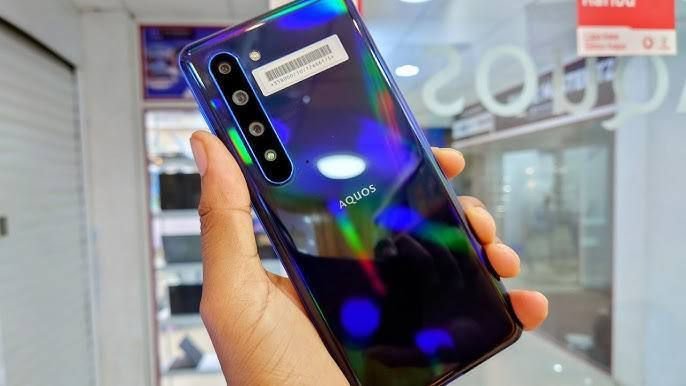 Sharp AQUOS R5G