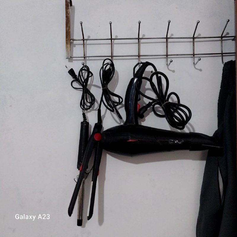 All home appliances are for sale due to immigration