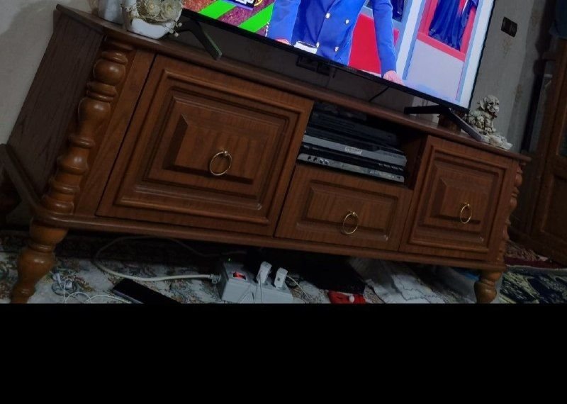 We brought Nono chop walnut TV table from Iran