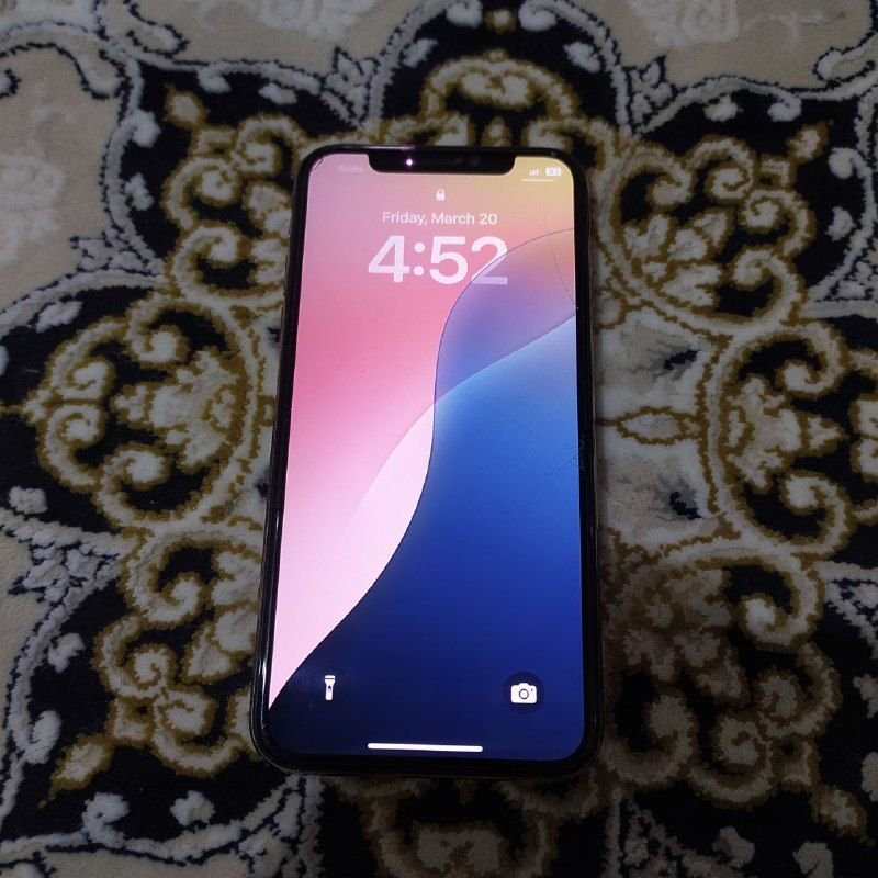 Urgent sale, iPhone XS has a memory of 512 cartons, the company's 94 bottle is waterproof, and provided that the computer is tested, the back of the phone has not been opened, and the parts are all the company's.