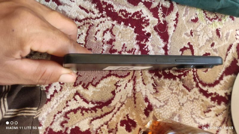 Redmi x13 phone for sale, has a box. 256GB RAM, 8GB RAM, 1000mAh battery, everything from the company. Any friend who wants to buy it, please contact me or call this number 0787791732