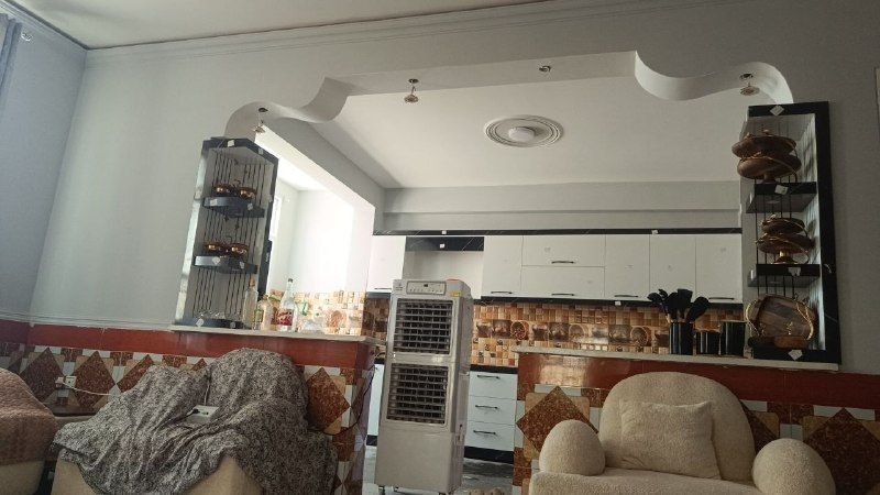 Urgent sale of a two-story house in Sar Donbash, address: Hashemi Road, Tile Furosha Baraman, land size: 90 meters