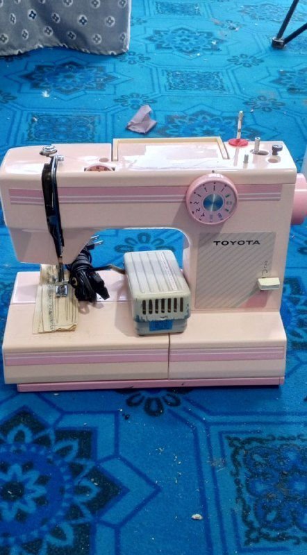 Japanese electric sewing machine