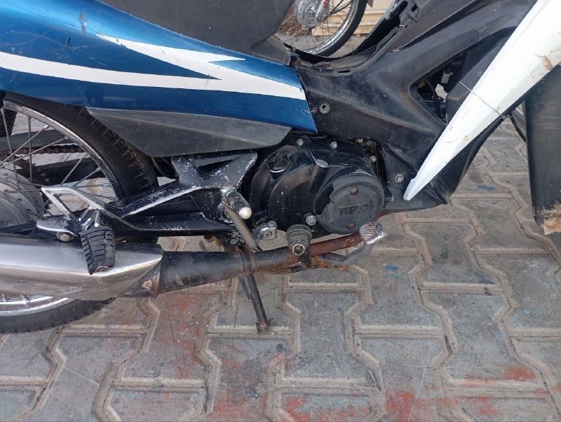 TVS motor for sale, good condition, clean check, price 5500, purchase document auction