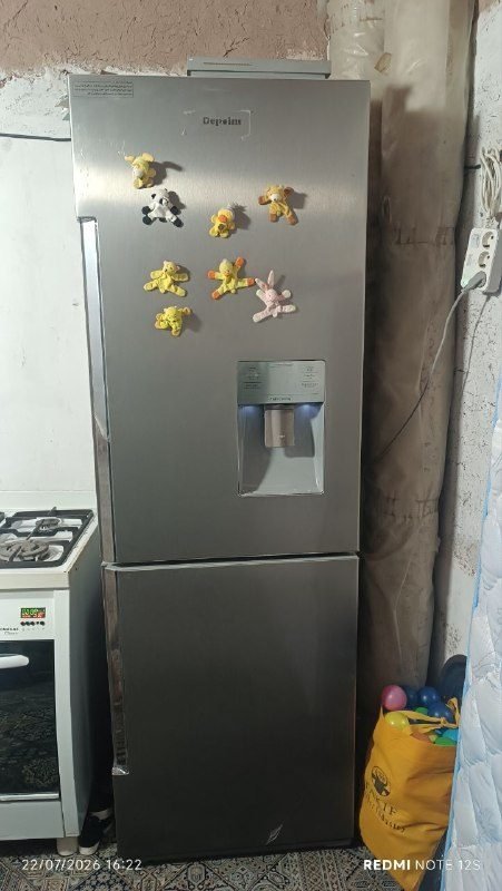 Selling an Iranian refrigerator in like new condition. I brought it from Iran and have been using it for four months. Selling it due to immigration. Price 30 thousand Afghanis. Contact number 0791567247