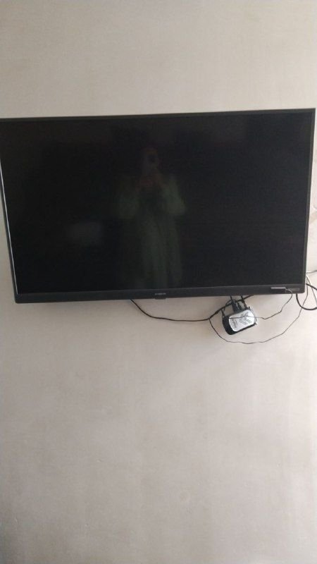 Xvision Iranian TV 43 inches is in good condition, the price is 20,000 Afghanis, genuine buyer should call 0793227205