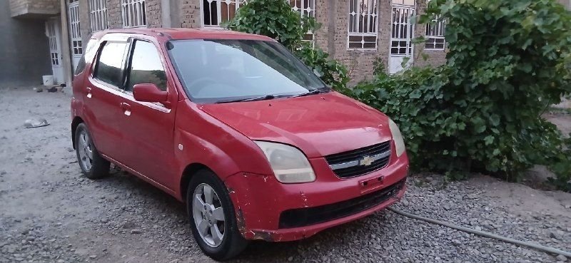 Urgent sale of Chevrolet model car (2005), chat cut, four cylinder car, new tire cap, price 55 thousand afghan, Herat location.