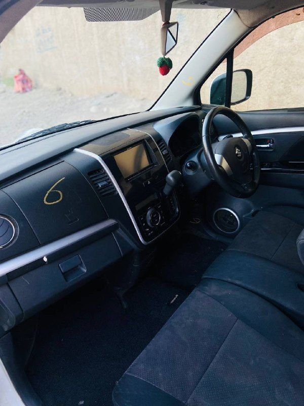 In the name of God, I am selling a car of Wagner Ship Kruzini