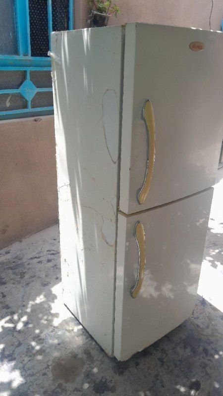Hello friends, a clean active refrigerator with a guarantee of 8 thousand