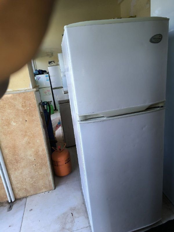Refrigerator auction electro luxury gas motor company with the condition of 100% guarantee, Address: 13, No. 28, Gohar Shad Road, Qal Urdu