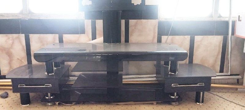 TV table, healthy, like new