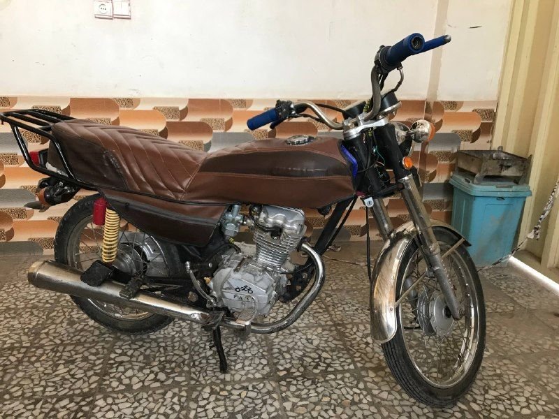 Hello, urgent motorcycle sale, money is needed for a homemade motorcycle, the engine is working, everything is checked, the car is silent