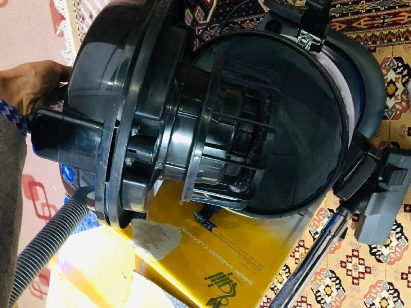 Selling a new, clean, fixed electric Haris