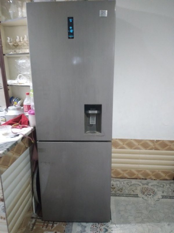 Hello friends, Daewoo refrigerator freezer, silver color, digital touch screen