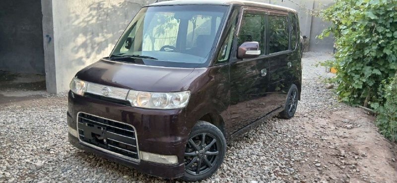 Urgent sale of Tanto Custom car (2006), chat cut car, three cylinders, full company tank, full seat, active cooler and heater, new tire cap, 10 liters, 200 km, very low fuel consumption guarantee, price 75 thousand afghanis, Herat location.