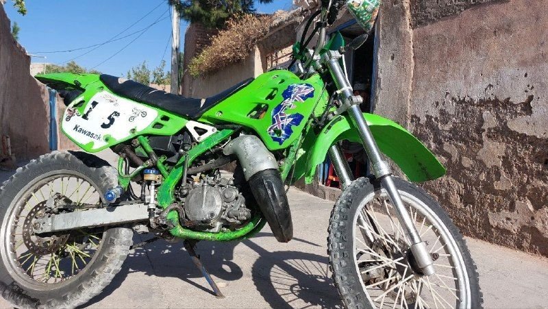 Motor Taylor Kwazki Chapani
