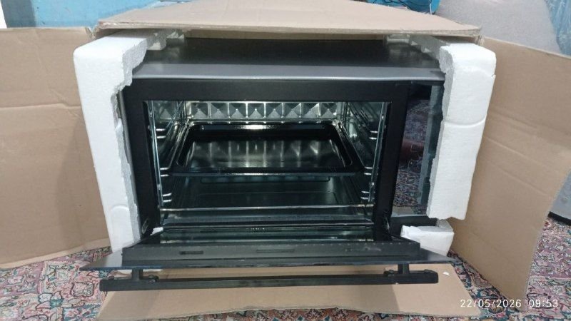 Selling a small Iranian electric oven