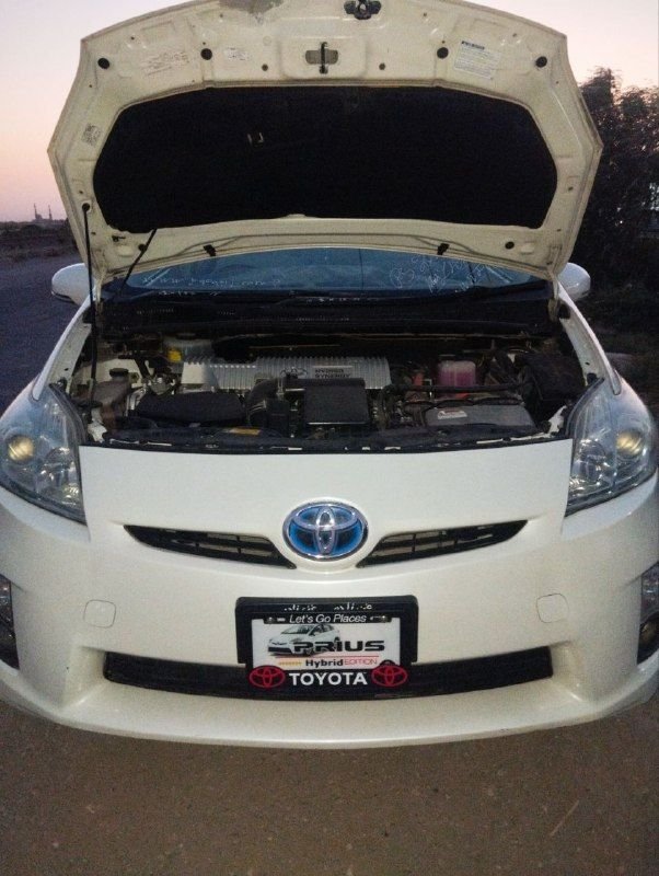 Selling electric Prius by container