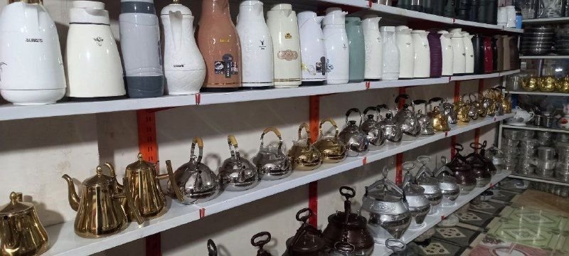 All accessories of this shop are sold at one place, the location of Herat Jabraeel is the best place in the market, all types of cars are also traded.