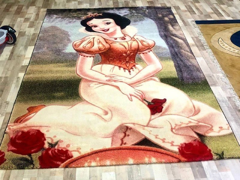 Children's carpet snow white photo for children's home