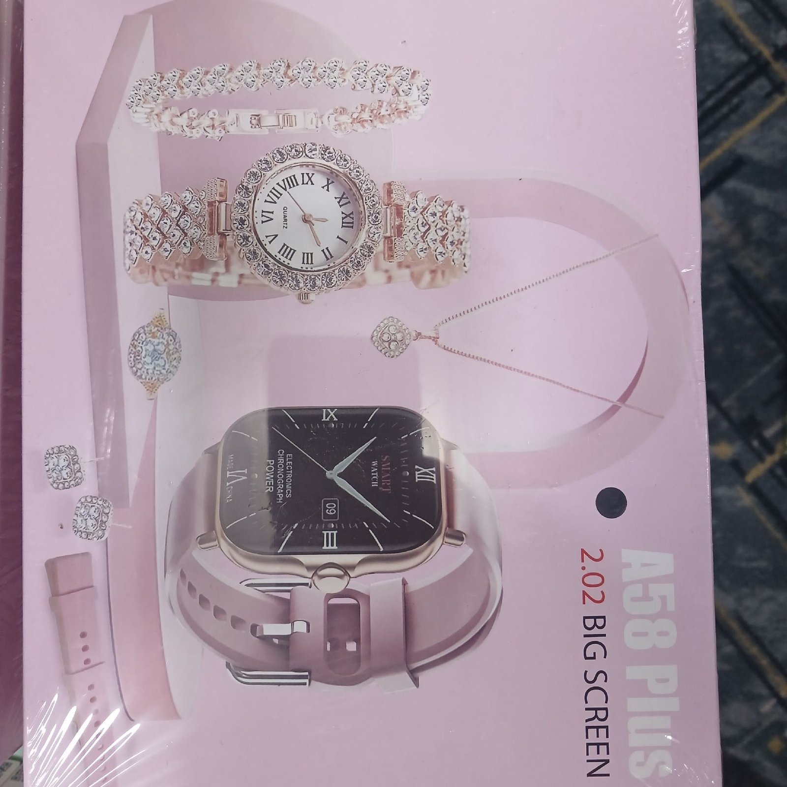 Watch package for women with good taste