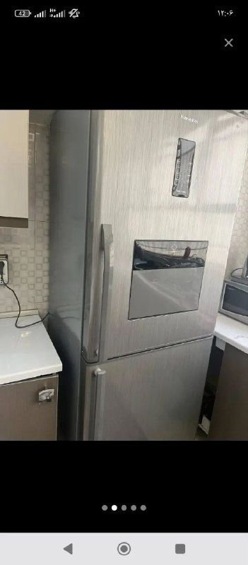 Greetings, dear friends, Hemali brand fridge-freezer, for sale due to immigration, buyer contact 0795359767. 0731146524