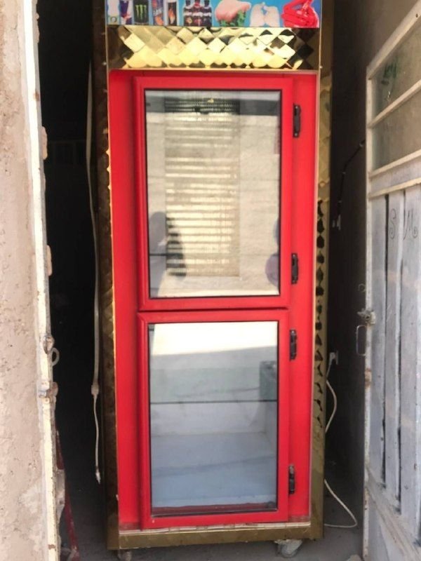 Fixed and active refrigerators