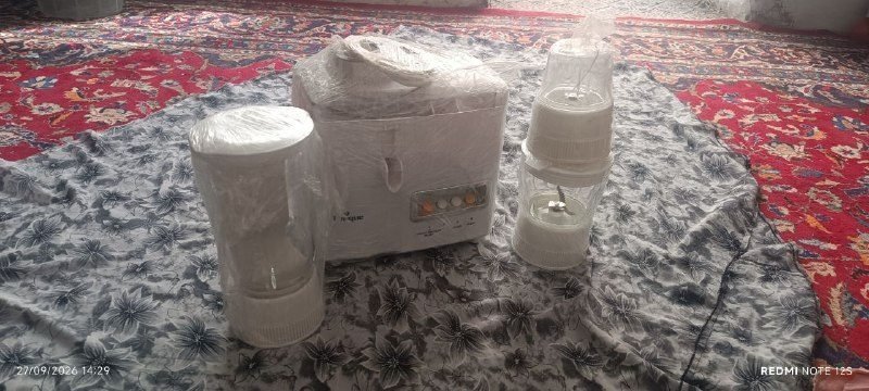Selling a four-function juicer, like new, I brought it from Iran, I am selling it due to immigration, price 2300, contact number 0791567247