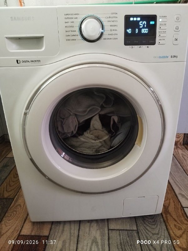 mashin lbasshoii Samsung 8 kilo fol automatic with kifit excellent khoshkn sria to zmant price 16000 khridar pi oi or contact 0797010111