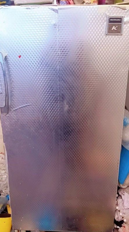 A healthy refrigerator with a healthy guarantee, the price is 4500, anyone who wants to call 0799631802